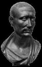 cesare anziano e calvo